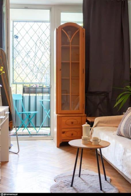 وارسو Spacious Retro Flat Close To National Stadium المظهر الخارجي الصورة